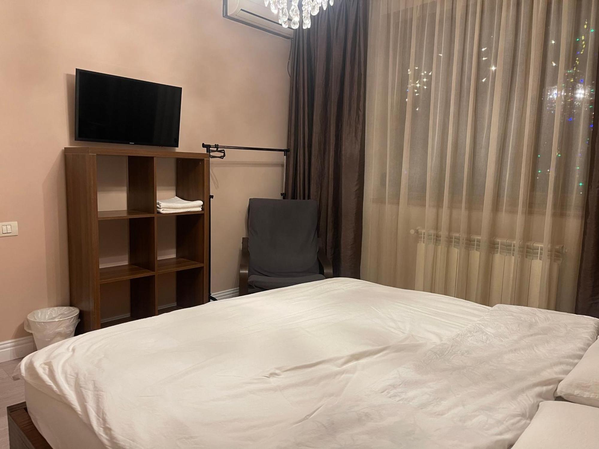 Room In A Private House - 5 Min From Therme And Airport Corbeanca Екстериор снимка