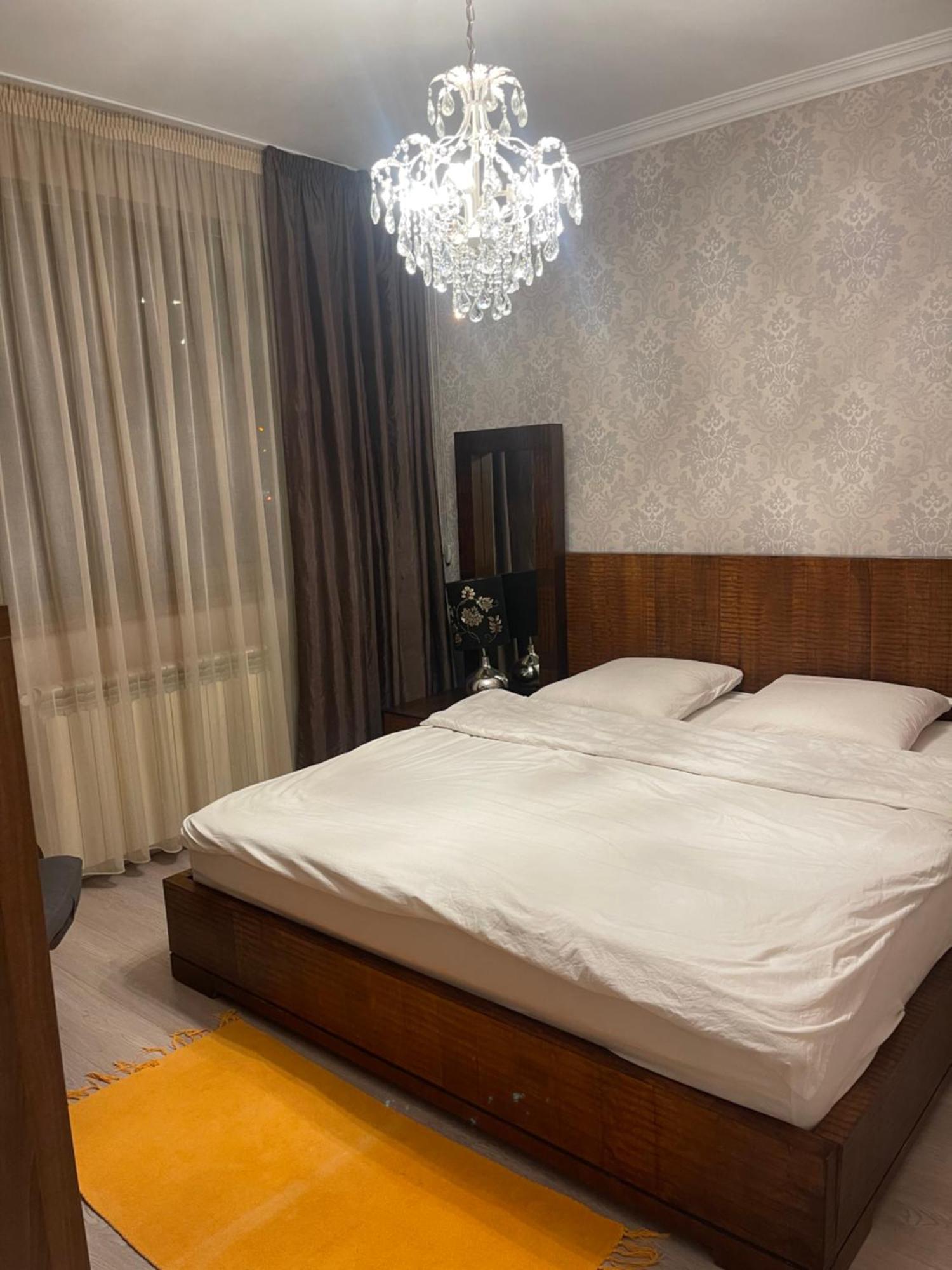 Room In A Private House - 5 Min From Therme And Airport Corbeanca Екстериор снимка